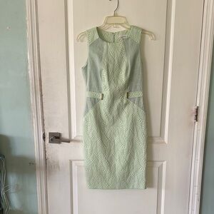 Elegant Mint Green Sleeveless Dress